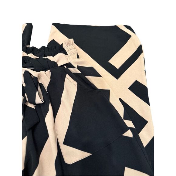 Olrik Flowy black and Cream Pants- size XL - Picture 4 of 7